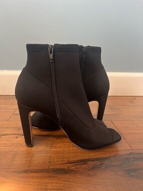 ❄️☃️ Enzo Angiolini Women’s Black Peep-Toe Ankle Booties with Side Zip